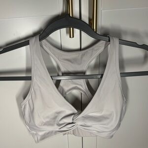 White twisted front sportsbra